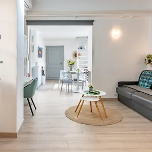 https://arles-holiday-la-terrasse.fr-provencehotel.com